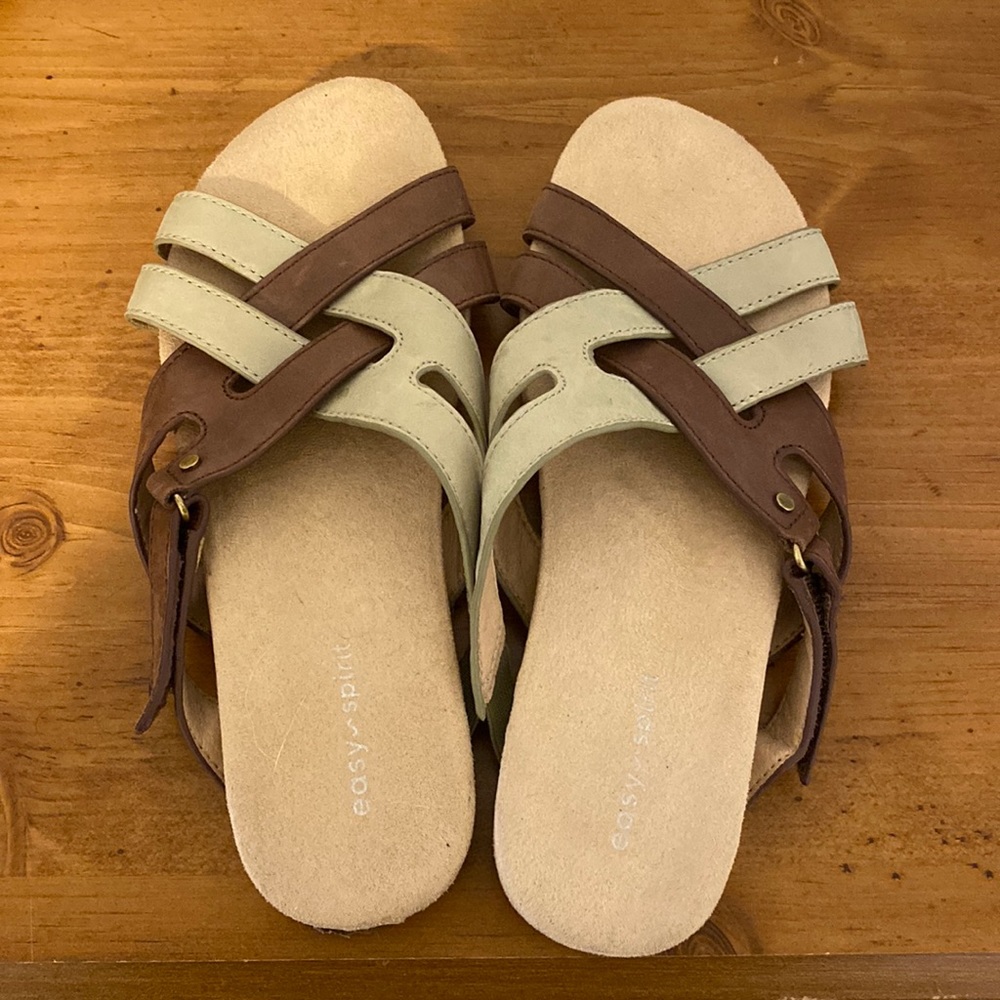 Easy spirit: Hattie slip on sandals